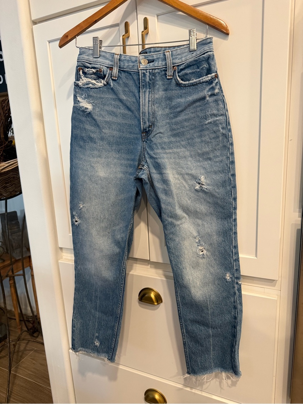 Abercrombie & Fitch AF Mom Jeans 28 or 6R